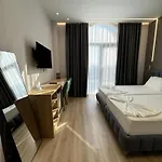 Panorama & فندق إلباسان