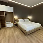 فندق Panorama & 4*