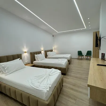 فندق Panorama & 4*