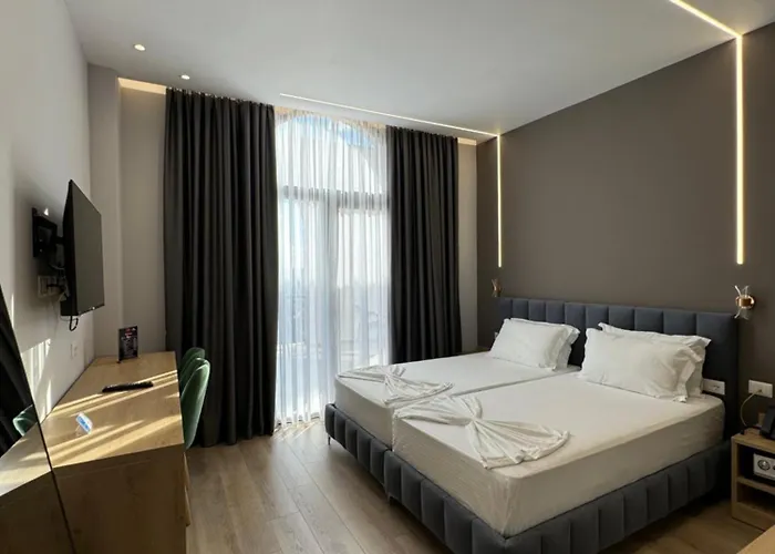 Panorama & 4* Elbasan